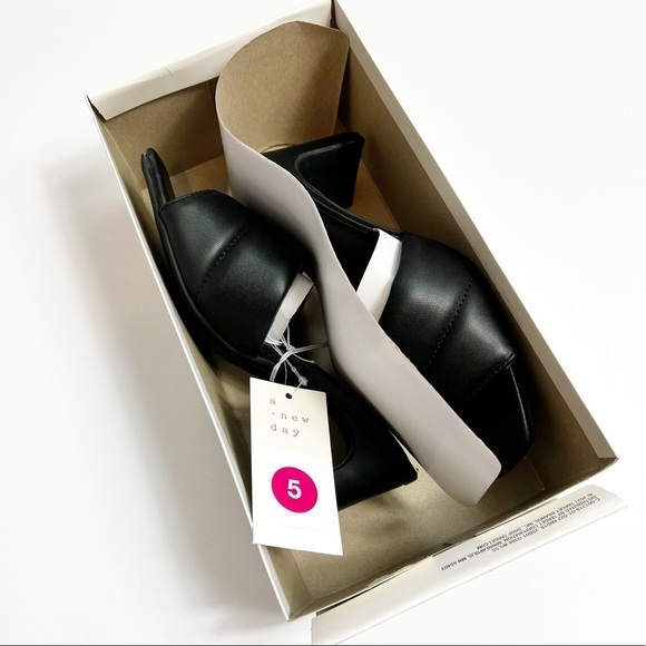 A New Day Women's Lilah Padded Slide Sandal Heels Size 5 Brand New - Picture 2 of 5